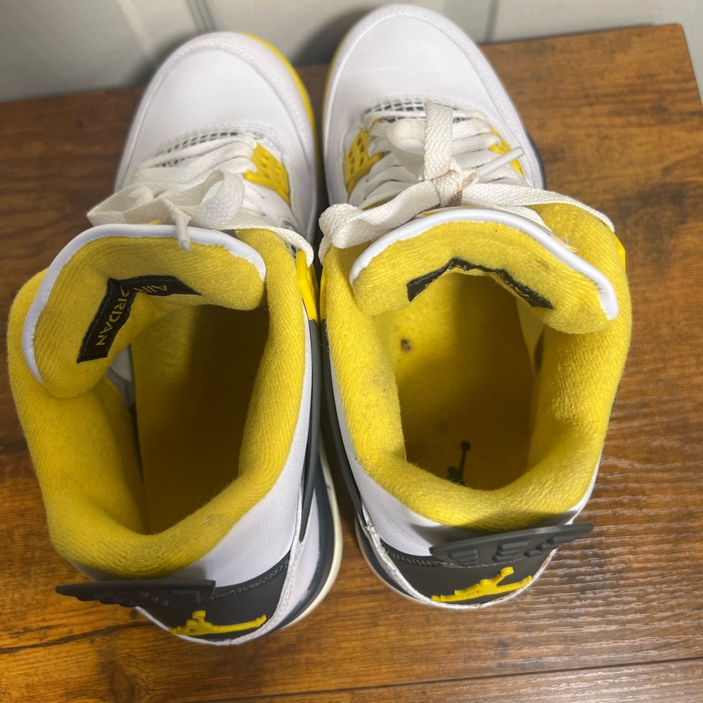 Nike Air Jordan 4 vivid sulfur White and Yellow Sneakers women’s - Picture 4 of 8